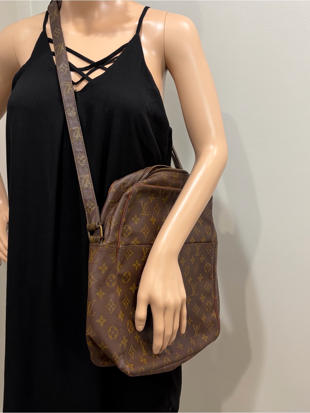 #111 LOUIS VUITTON Marceau GM